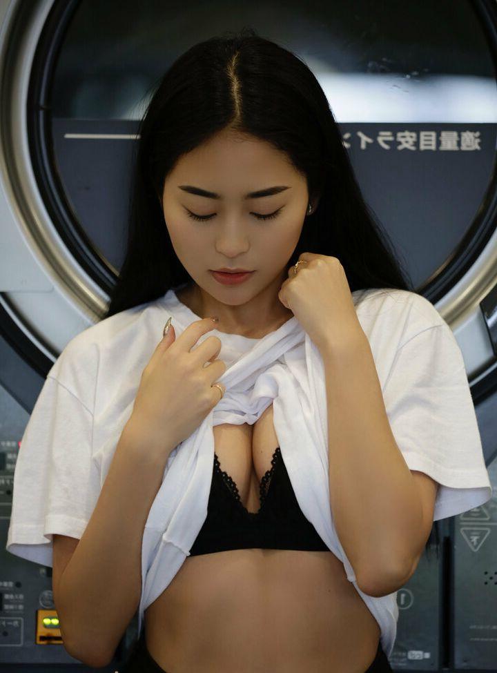 25P Rina Toeda nude