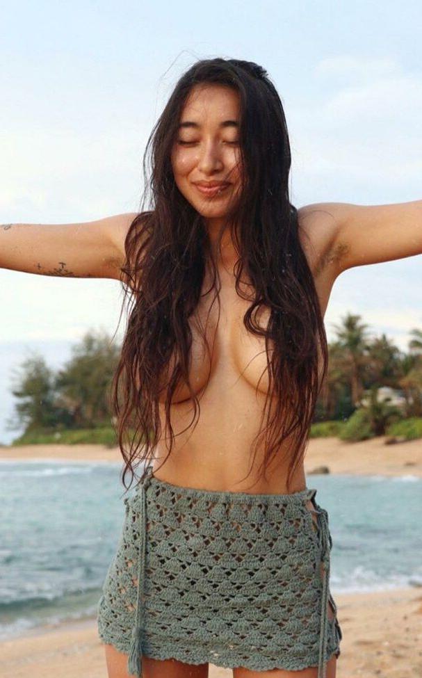 25P Hitomi Mochizuki nude