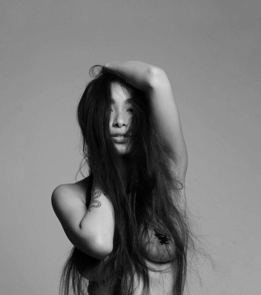 25P Hitomi Mochizuki nude