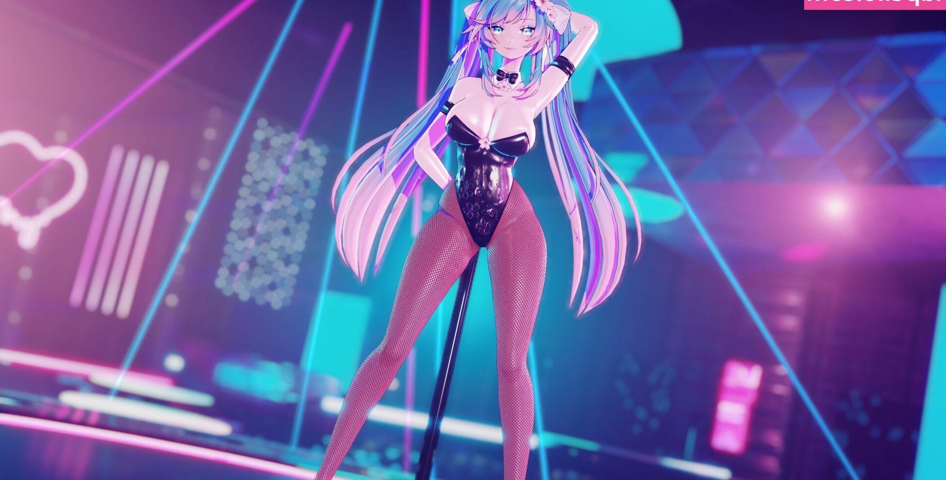 24P Silvervale Patreon nude