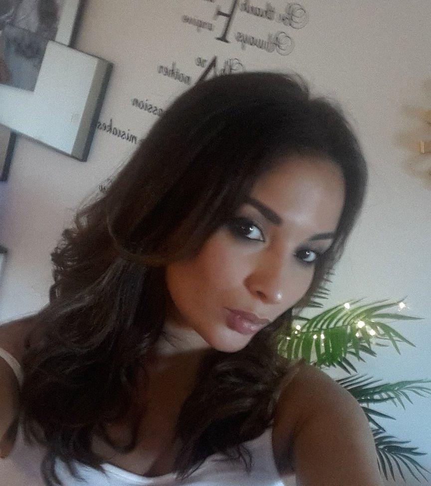 25P Anissa KATE nude