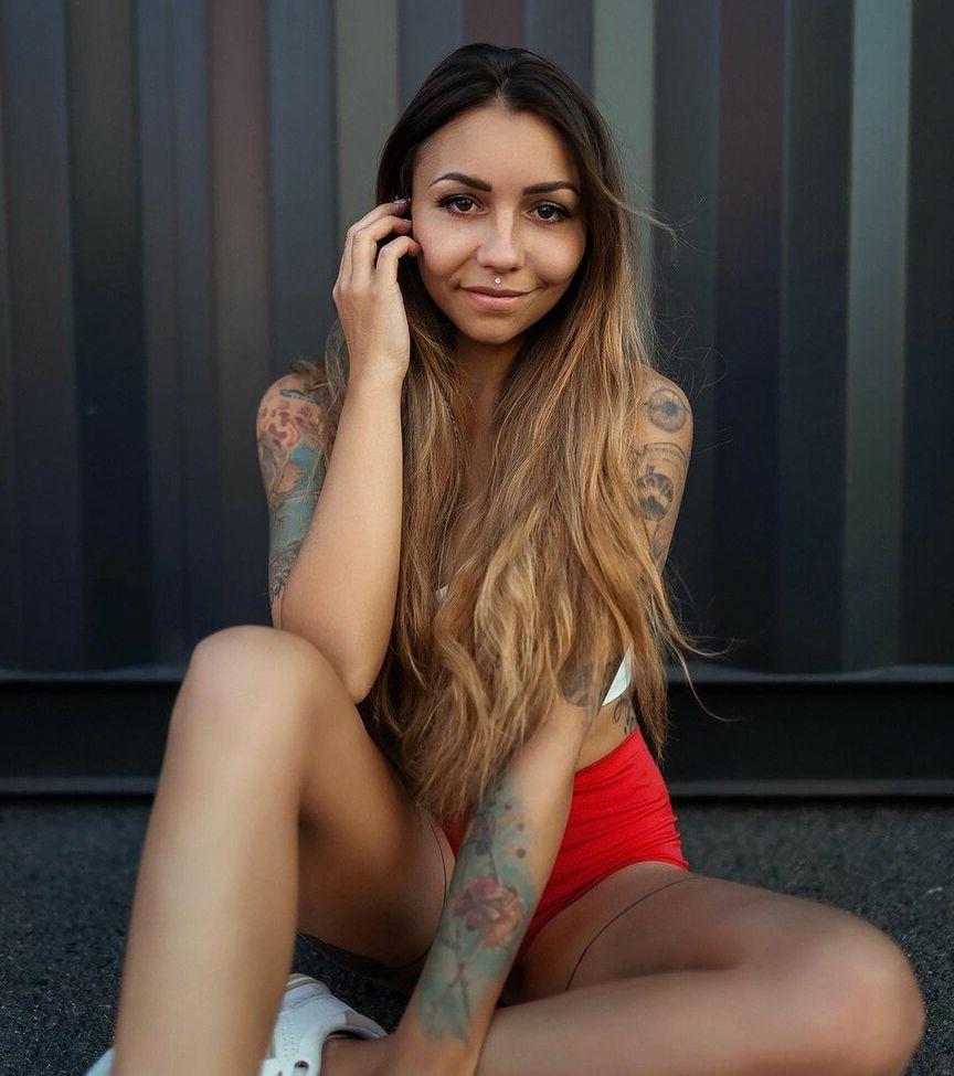 25P AnneSamanta nude