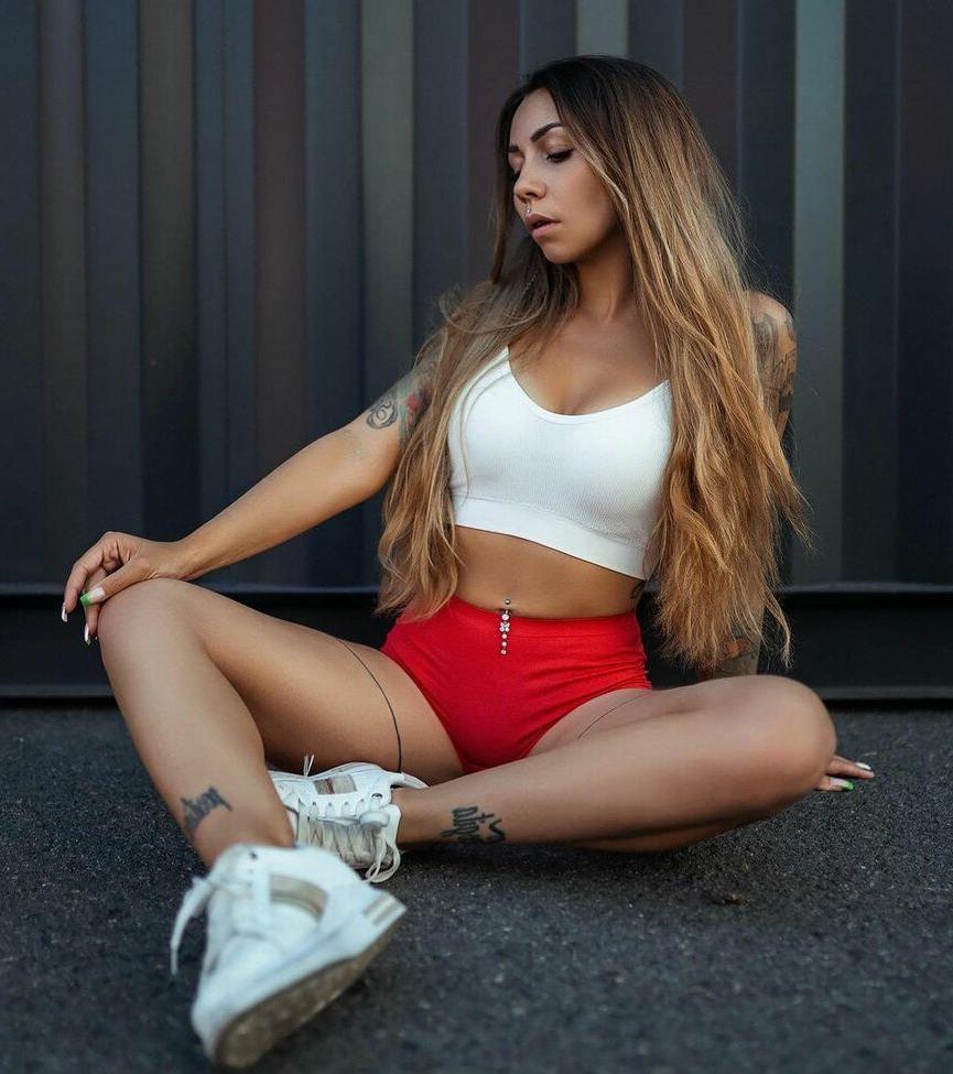 25P AnneSamanta nude