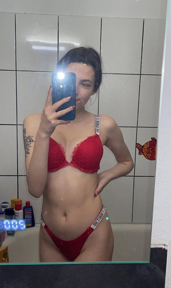 25P Svenja Haas nude