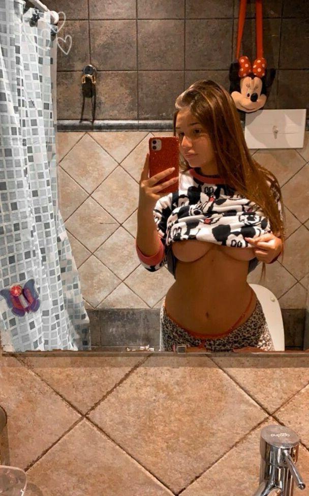 25P Viqui Diaz nude