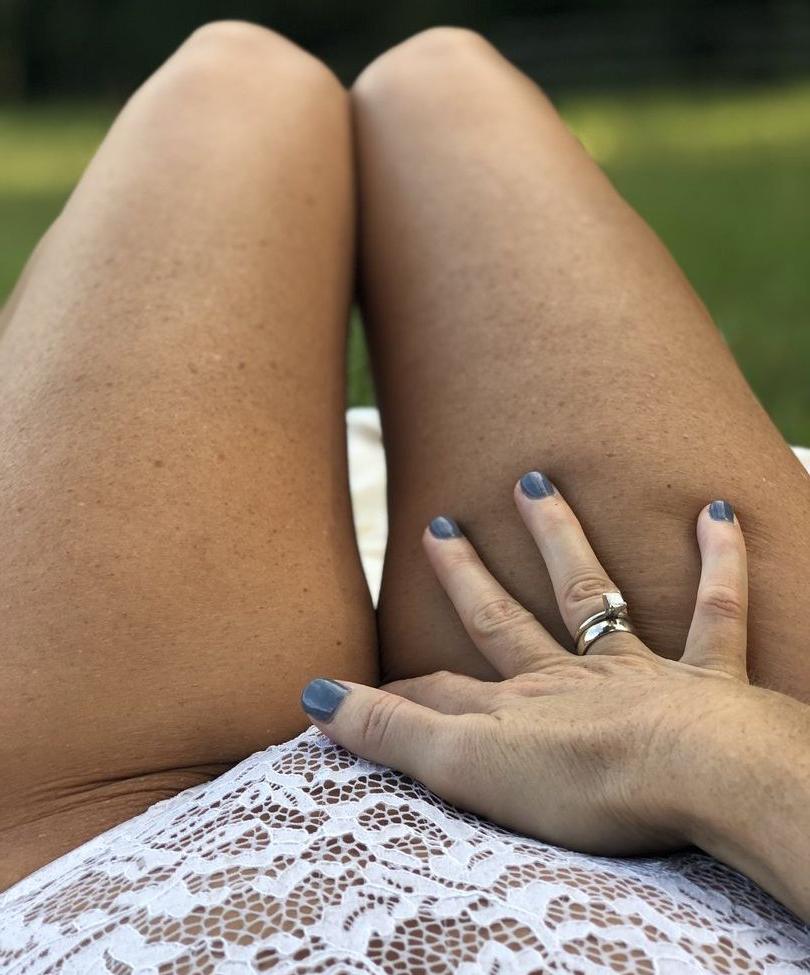 25P Itsmekelli nude