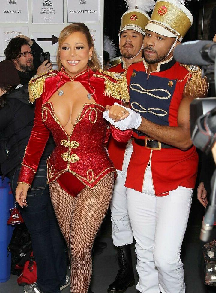 25P Mariah Carey nude