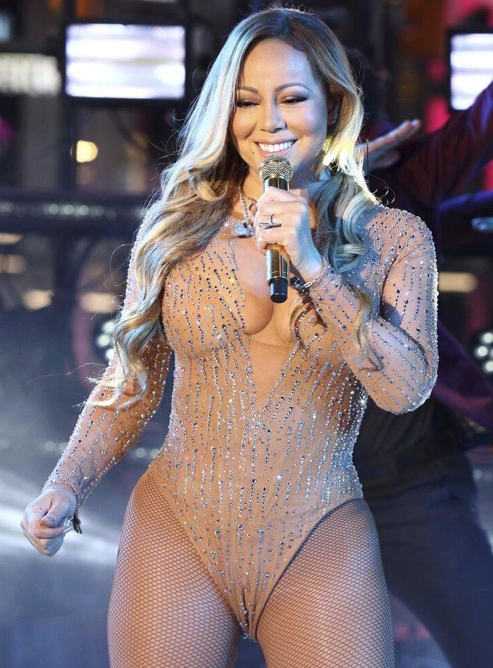 25P Mariah Carey nude