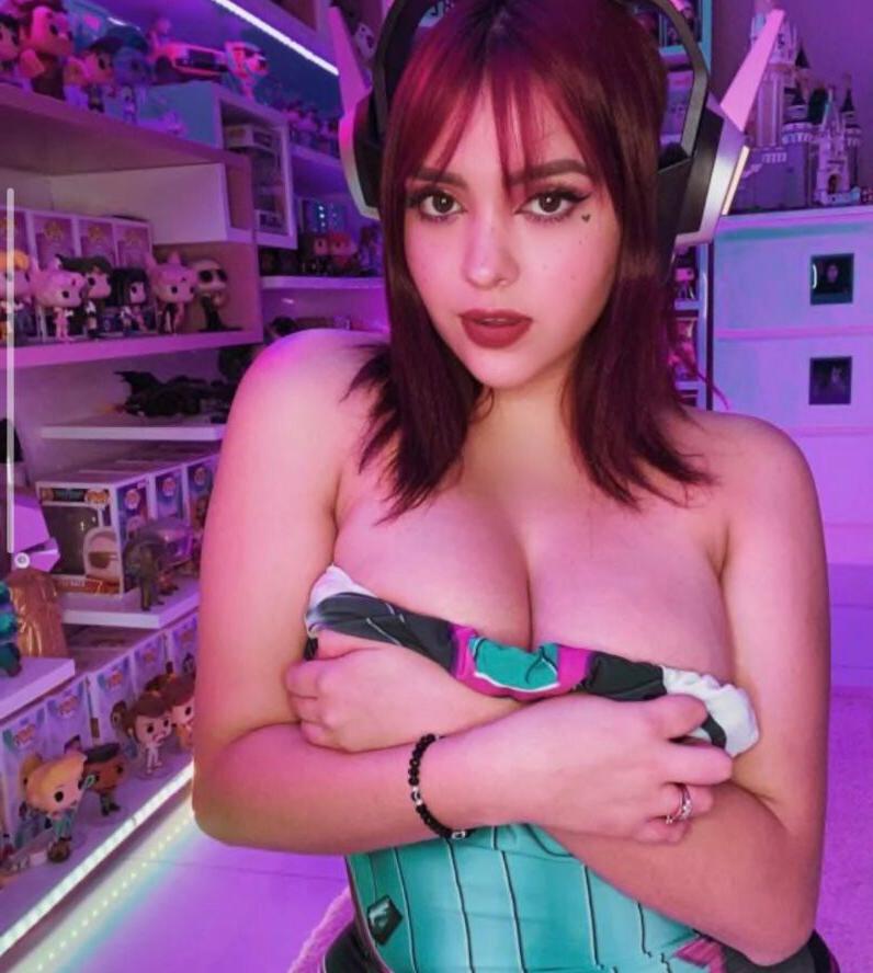 19P AriGameplays nude
