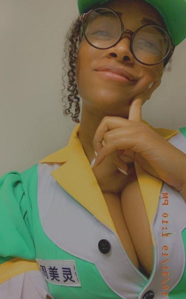25P Yagurlbubblez nude