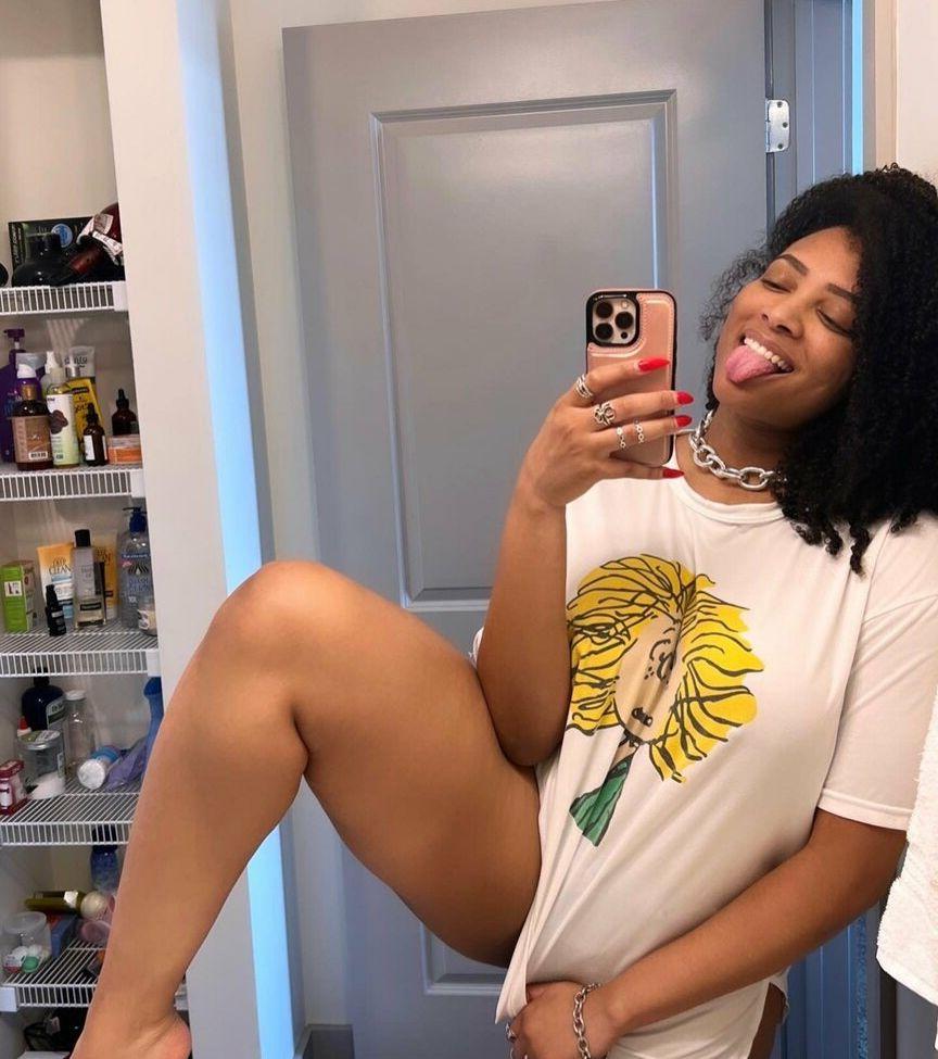 25P Yagurlbubblez nude