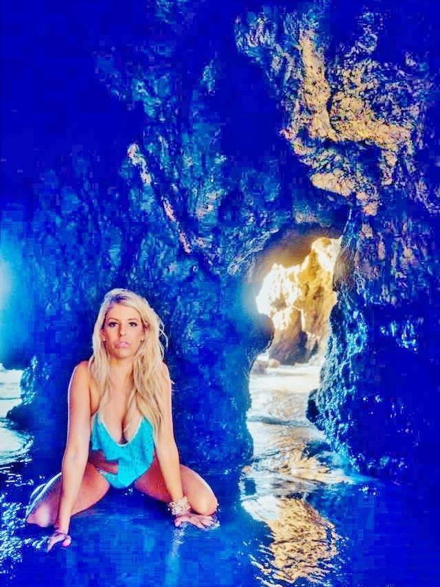 25P Rebecca Zamolo nude