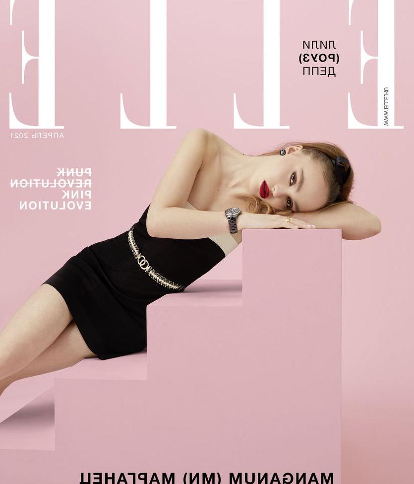 25P Lily-Rose Depp nude