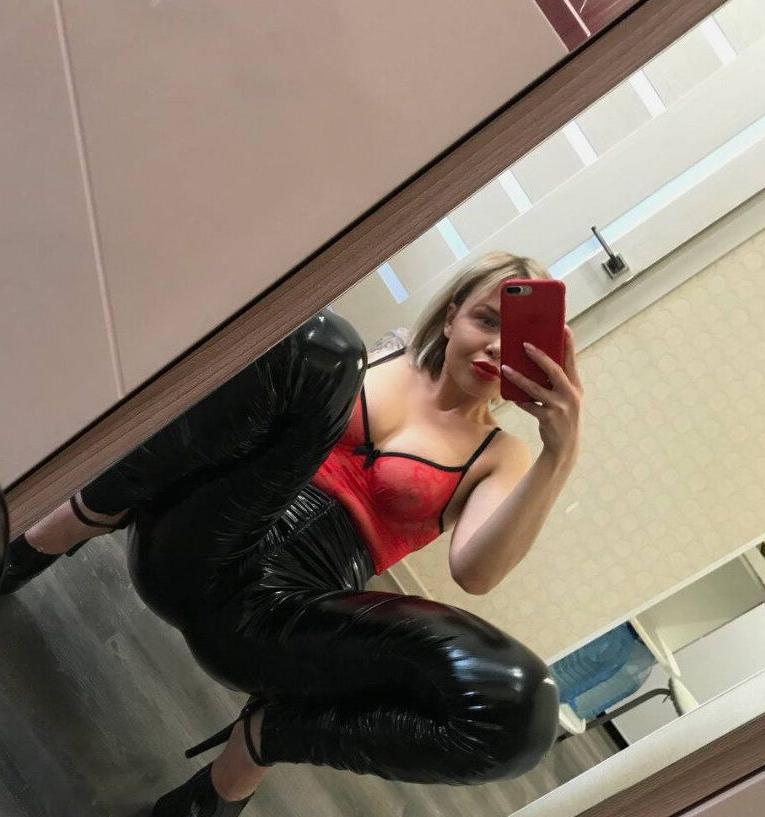 25P Lyubov Tomskaya nude