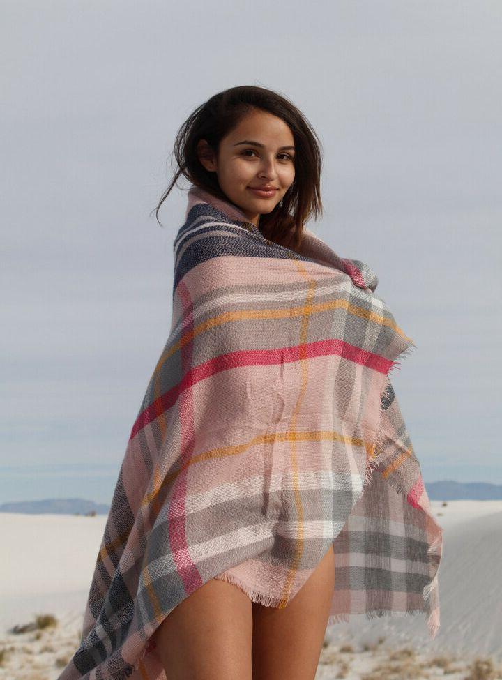 25P Alejandra Cobos nude