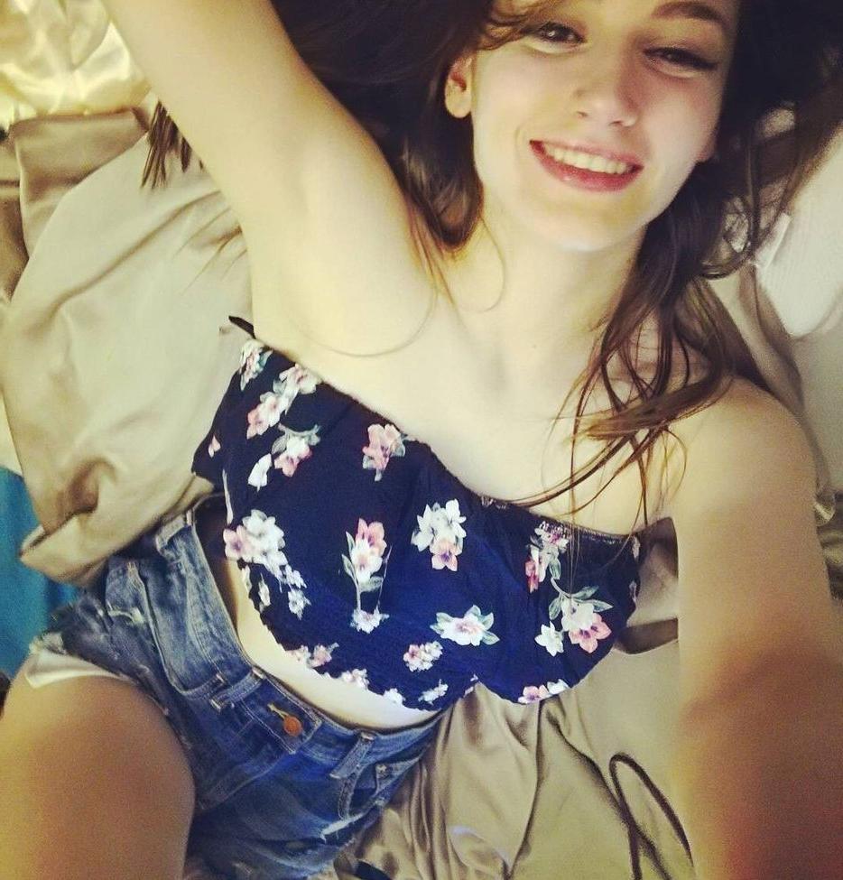25P Pelagea ASMR nude