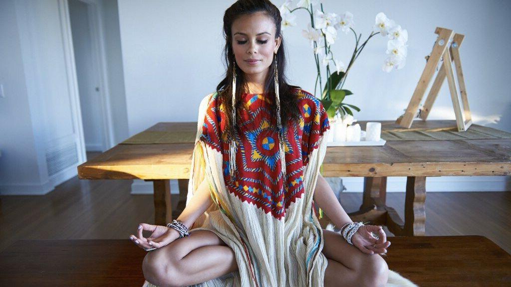 25P Nathalie Kelley nude