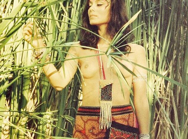 25P Nathalie Kelley nude