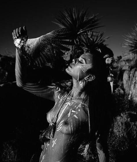 25P Nathalie Kelley nude