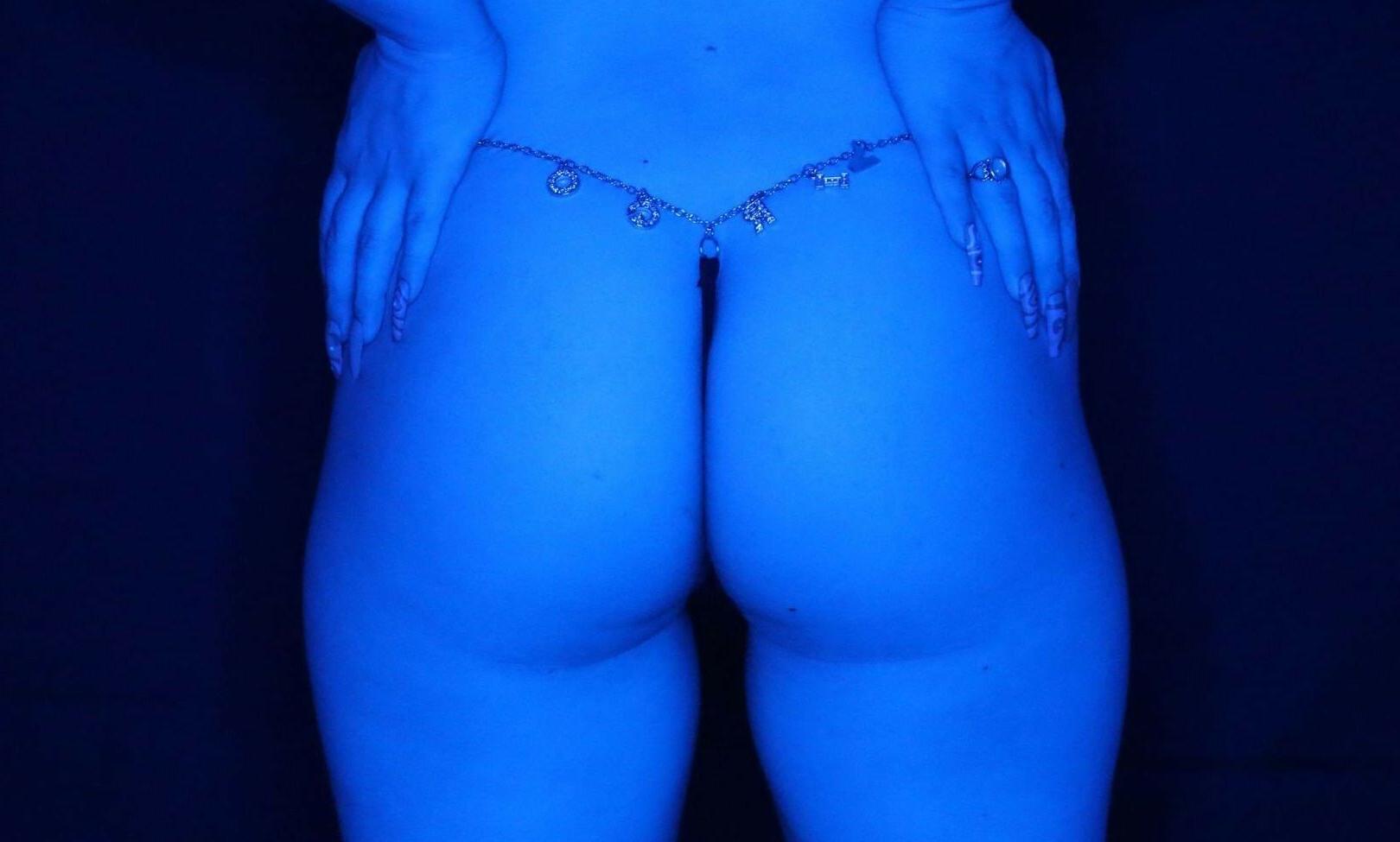 25P Thiq.Loser nude