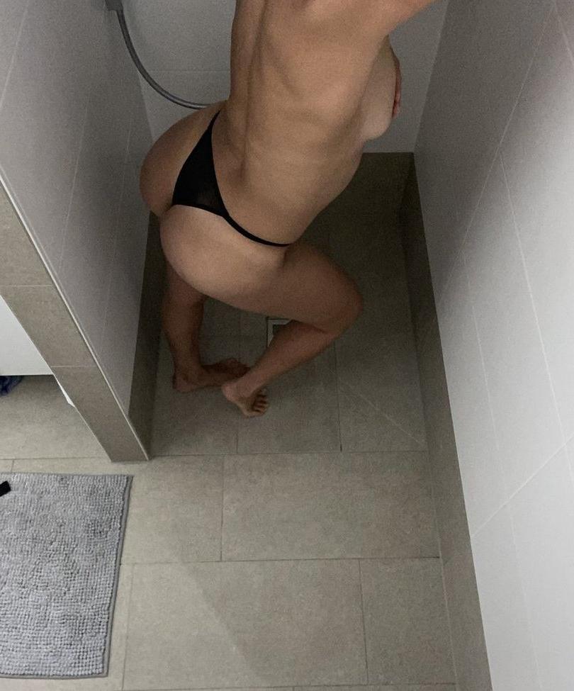 25P Alexandra Ianculescu nude