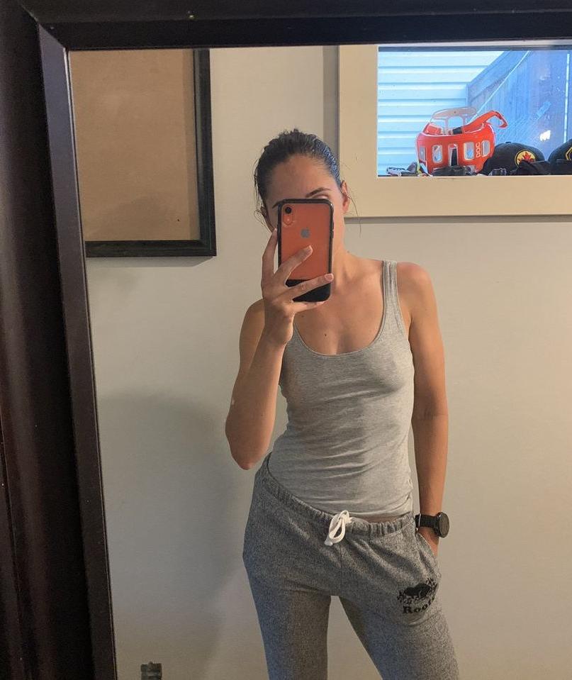 25P Alexandra Ianculescu nude