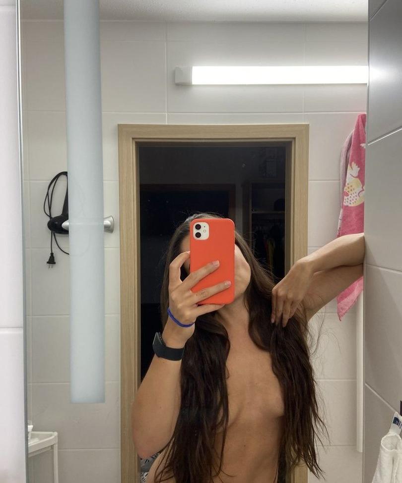 25P Alexandra Ianculescu nude