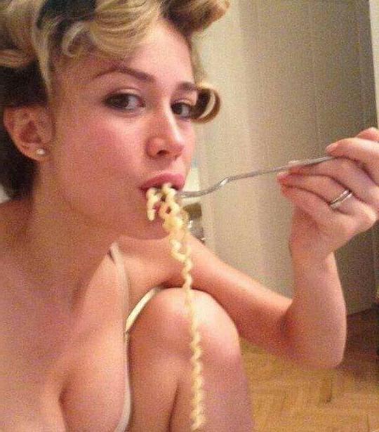 24P Diletta Leotta nude