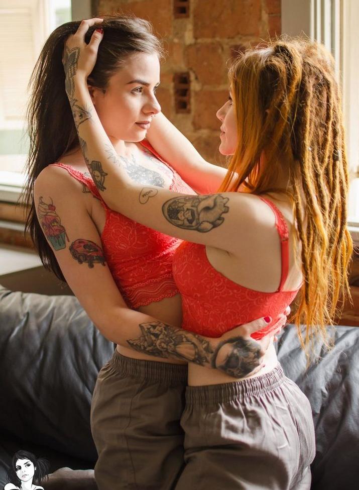 25P Nathi Suicide nude