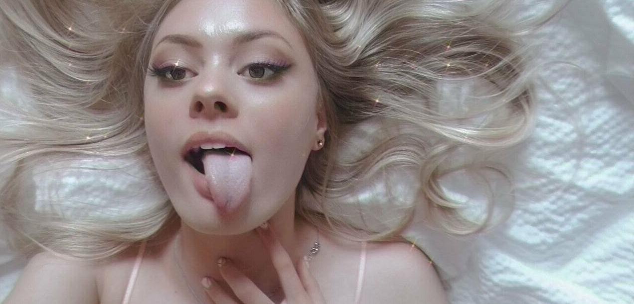 25P Amber Moore nude