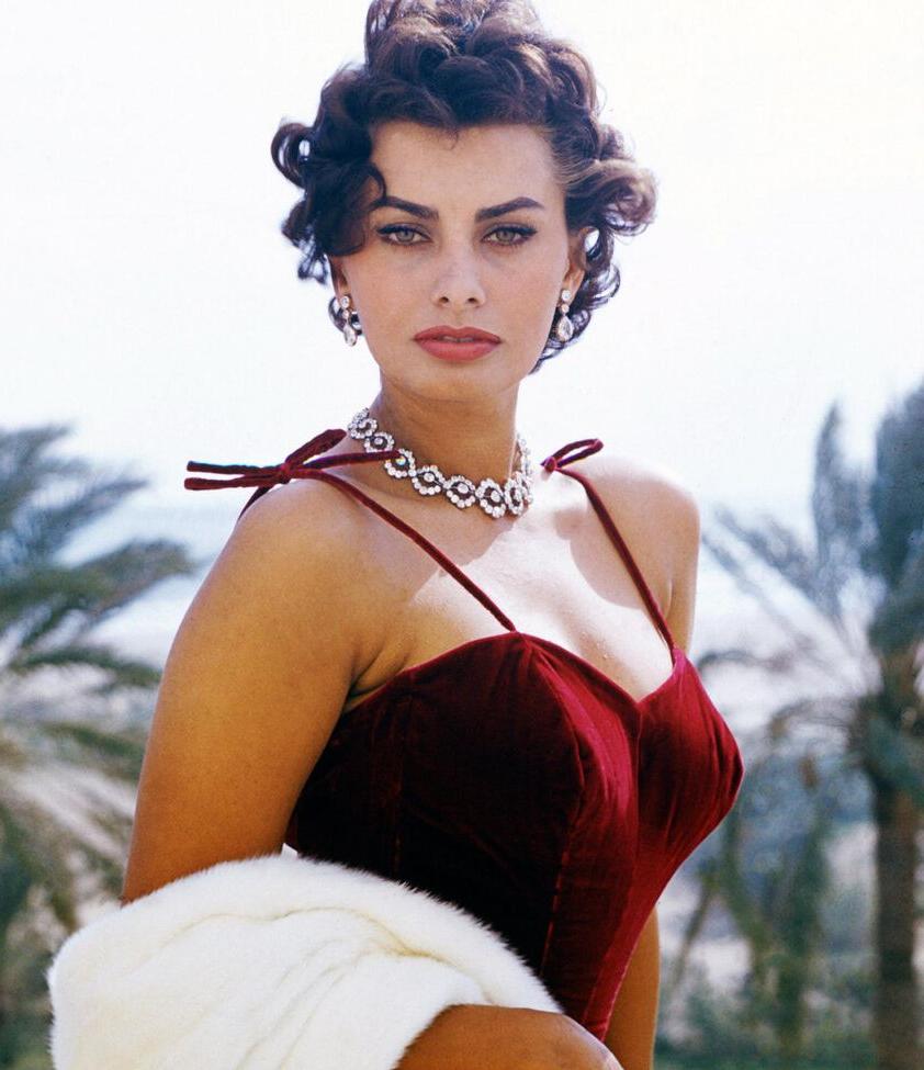 16P Sophia Loren nude