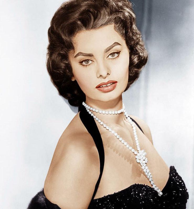 16P Sophia Loren nude
