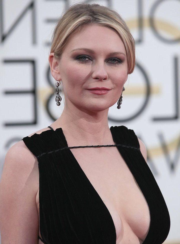 25P Kirsten Dunst nude