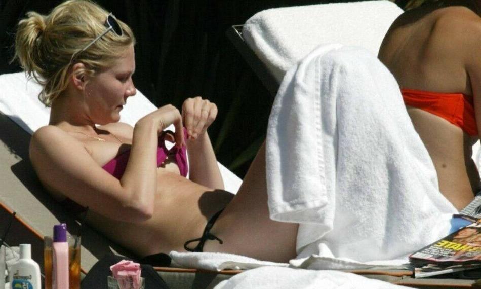 25P Kirsten Dunst nude