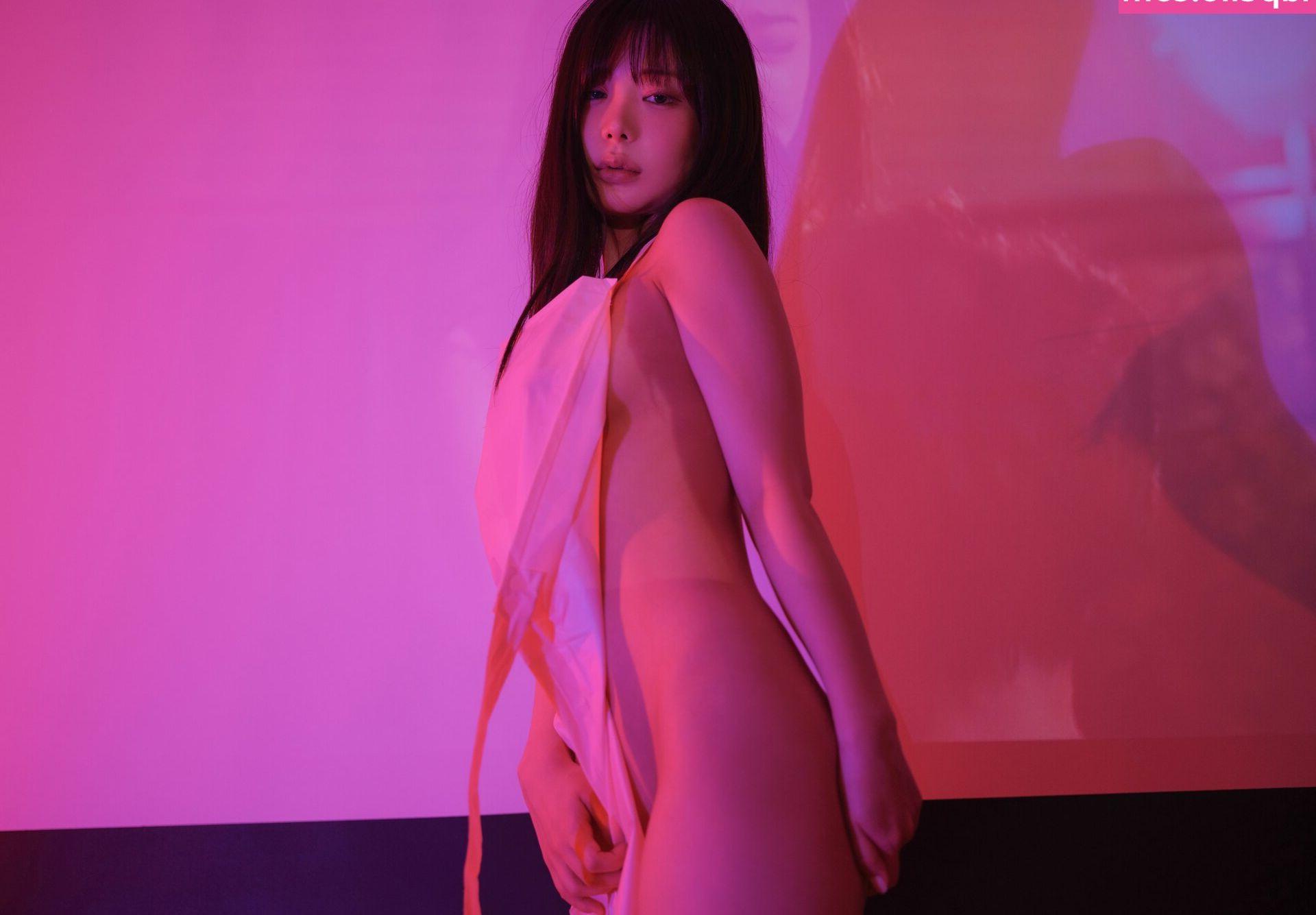 25P Wuyo99 nude