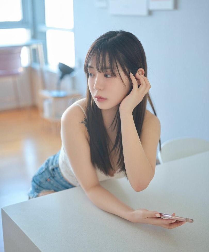 25P Wuyo99 nude