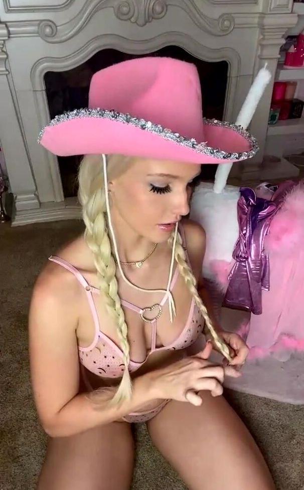 25P Linsey99 nude