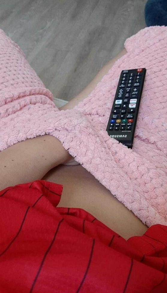 25P Claire Deslunes nude