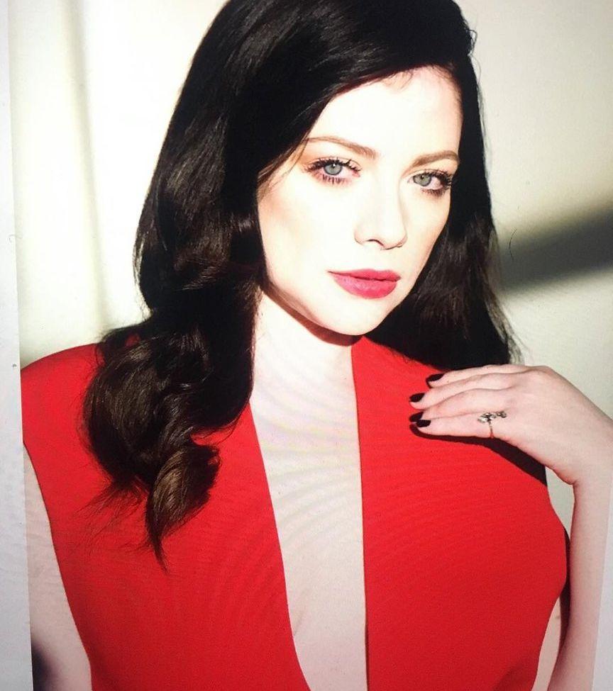 25P Michelle Trachtenberg nude