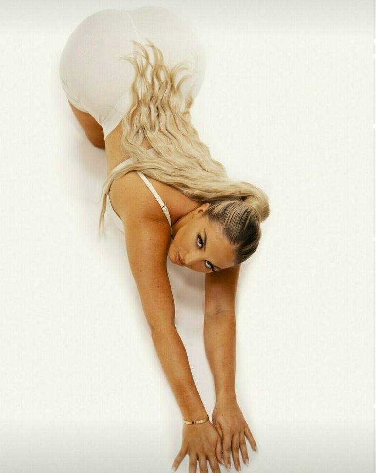 25P Kayley Gunner nude