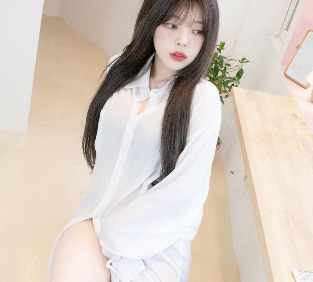 25P Yudiii nude