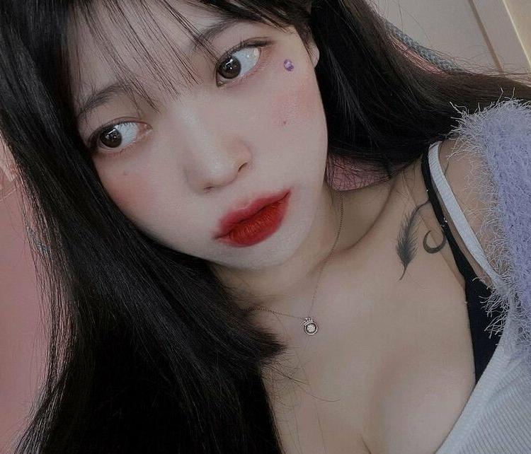 25P Yudiii nude