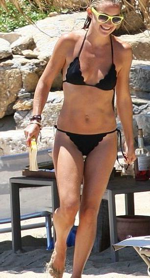 25P Kate Hudson nude