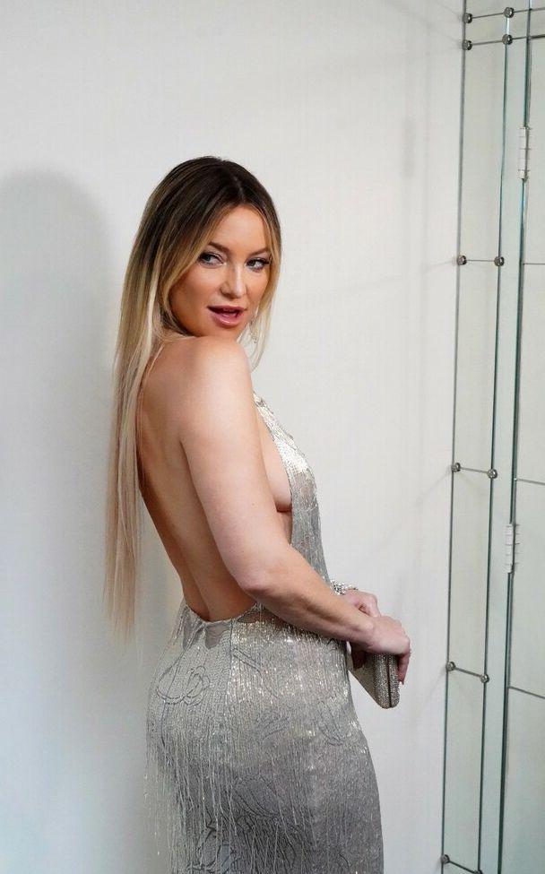 25P Kate Hudson nude