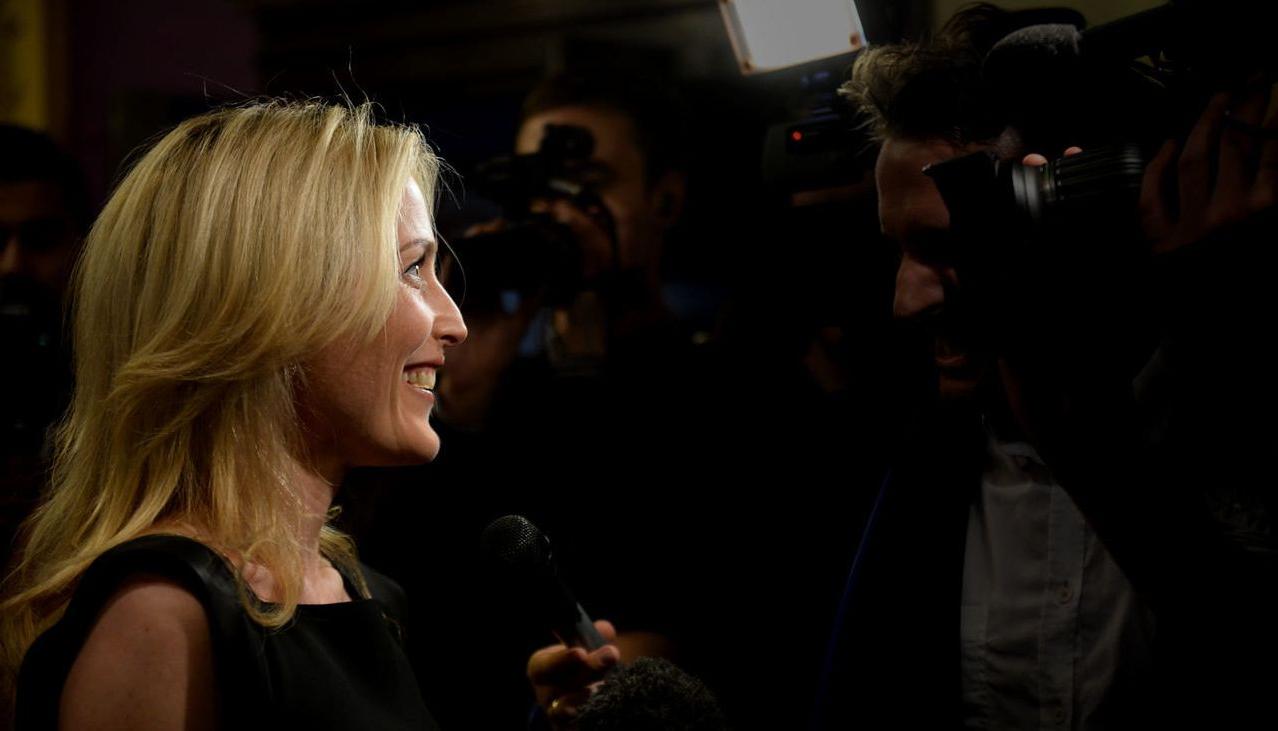 25P Gillian Anderson nude
