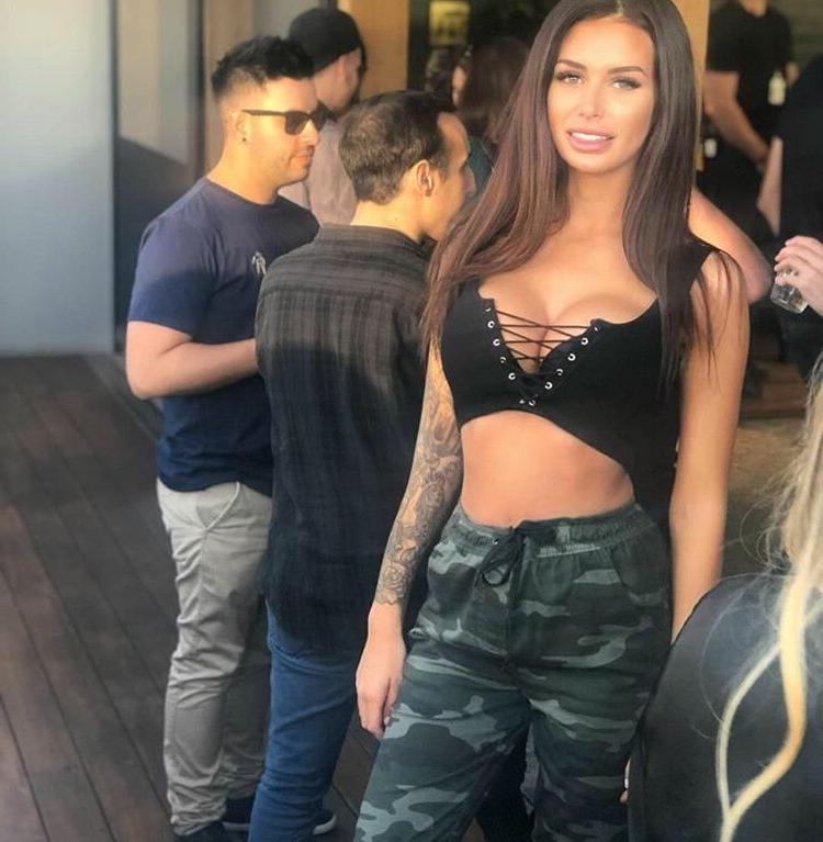 25P Danie Sommers nude
