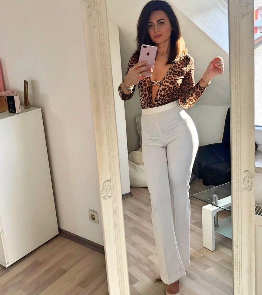 20P Selma Kostic nude