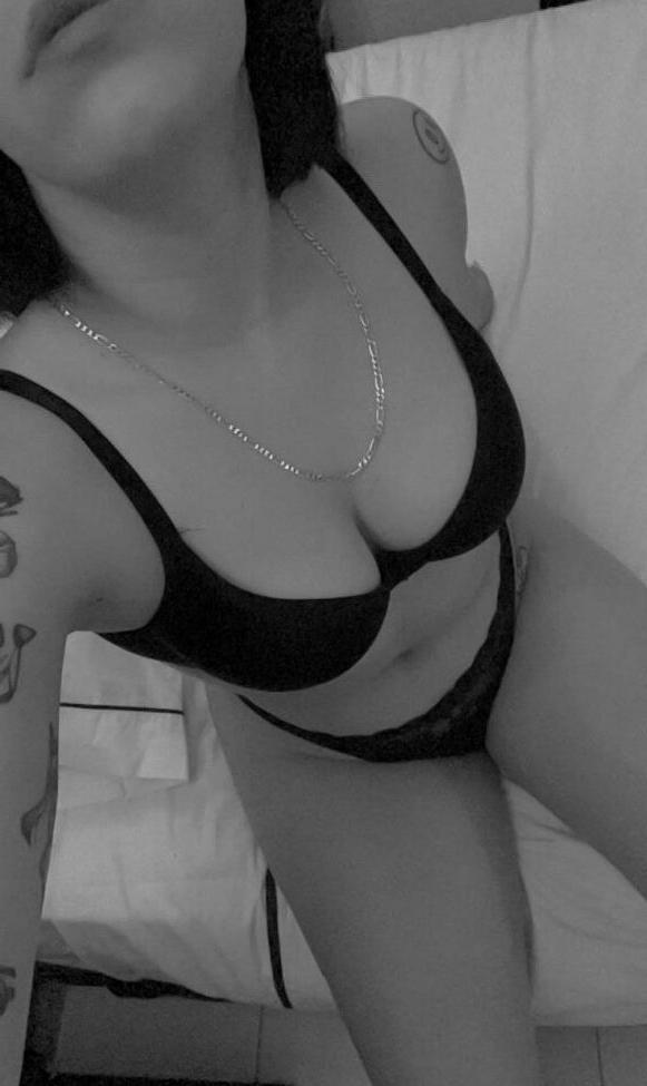 25P Yessica Castaneda nude