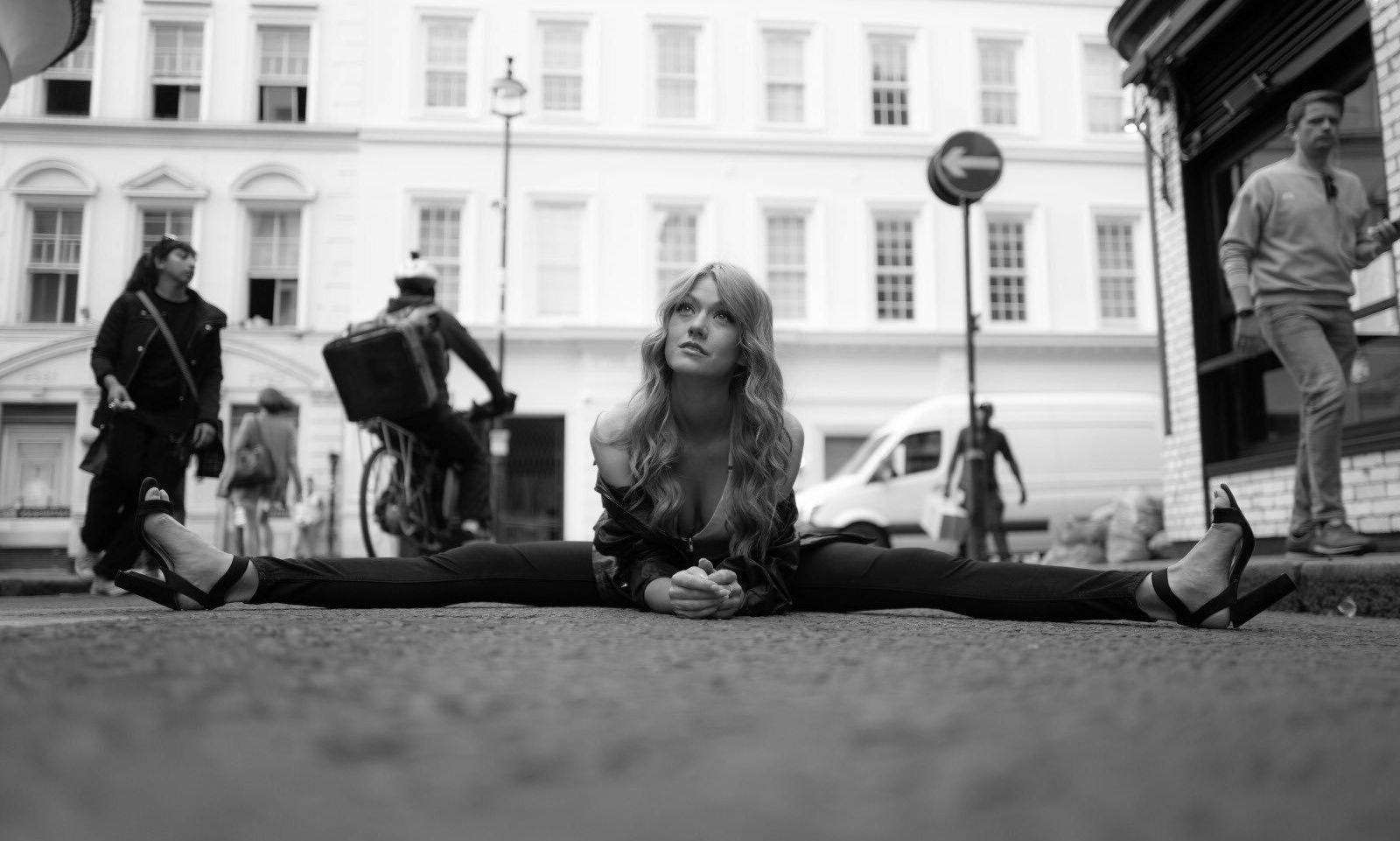 25P Katherine McNamara nude