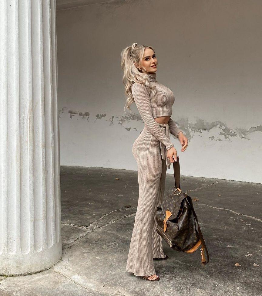 25P Anna Nyström nude